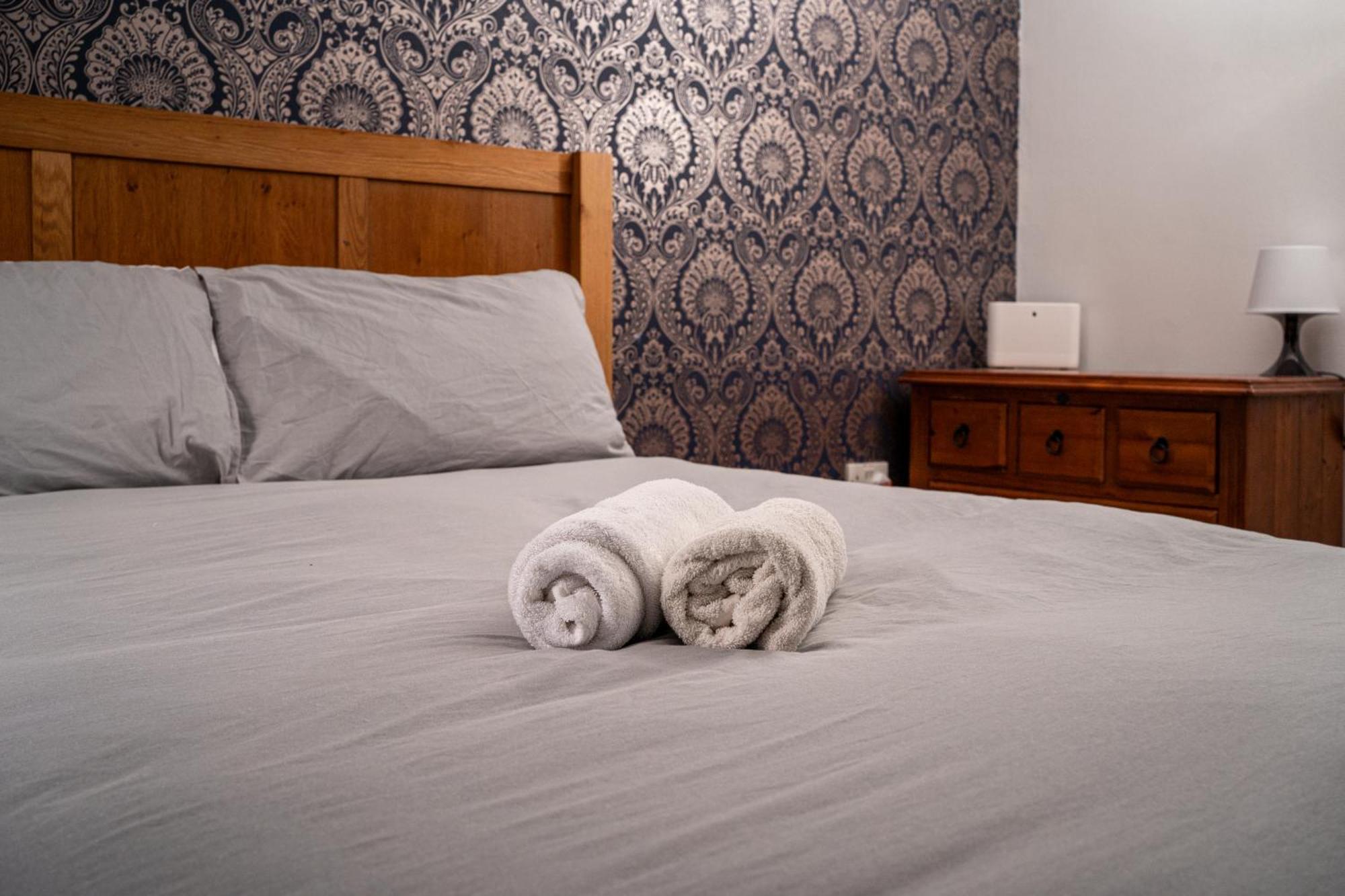 Central Apartment In Belfast City Centre - Sleeps 5 People Exterior foto